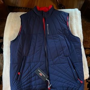 Men’s Vineyard Vines reversible vest